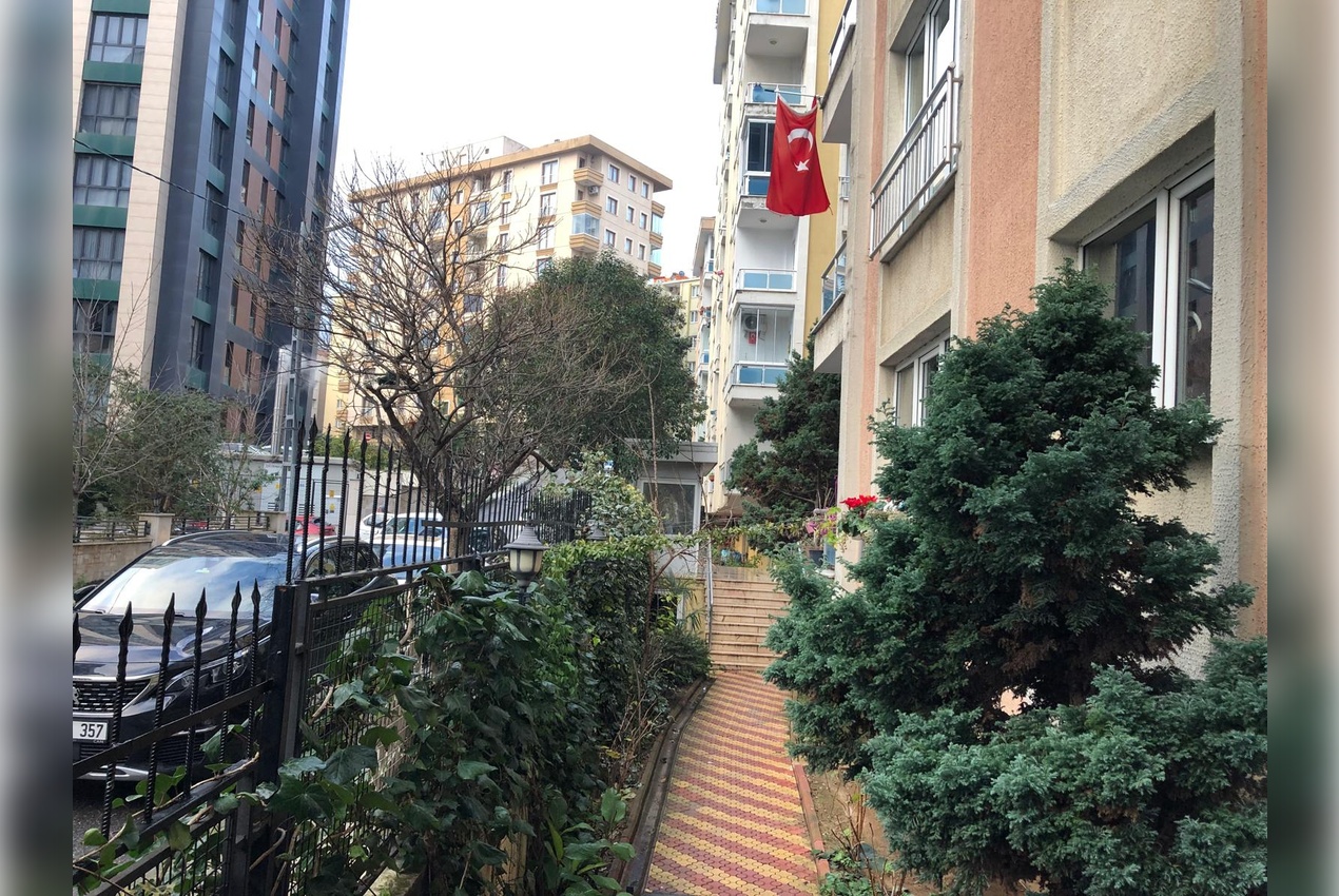 Ataşehir Yenişehir'de Geniş Daire